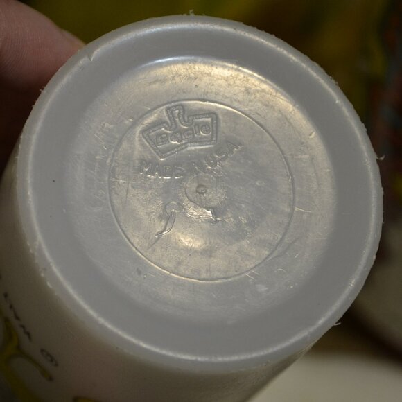 Vintage Walt Disney Cups and 1 Salt Shaker 5 Piece Bundle! - Picture 10 of 13